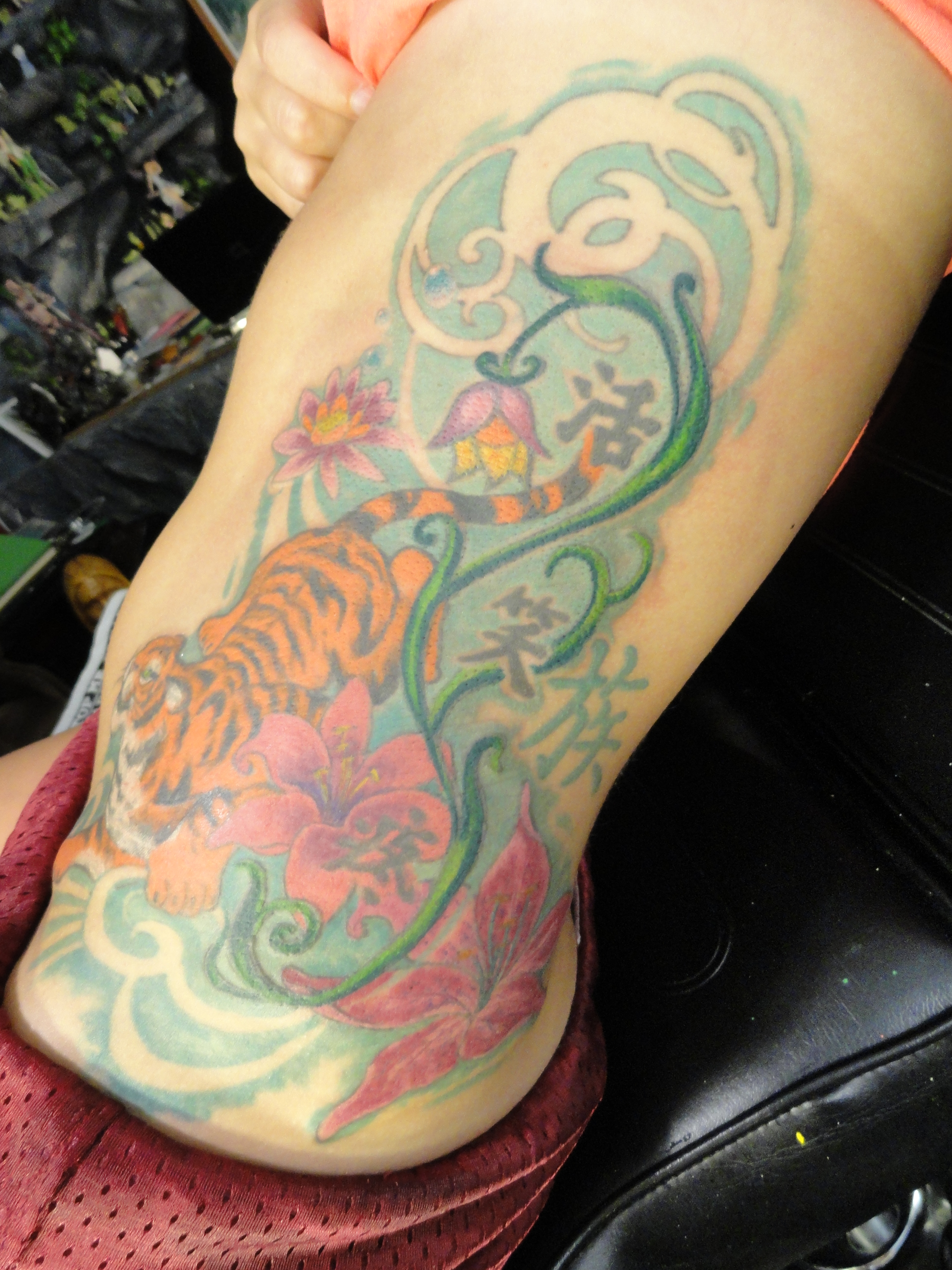 floral tiger on ribs