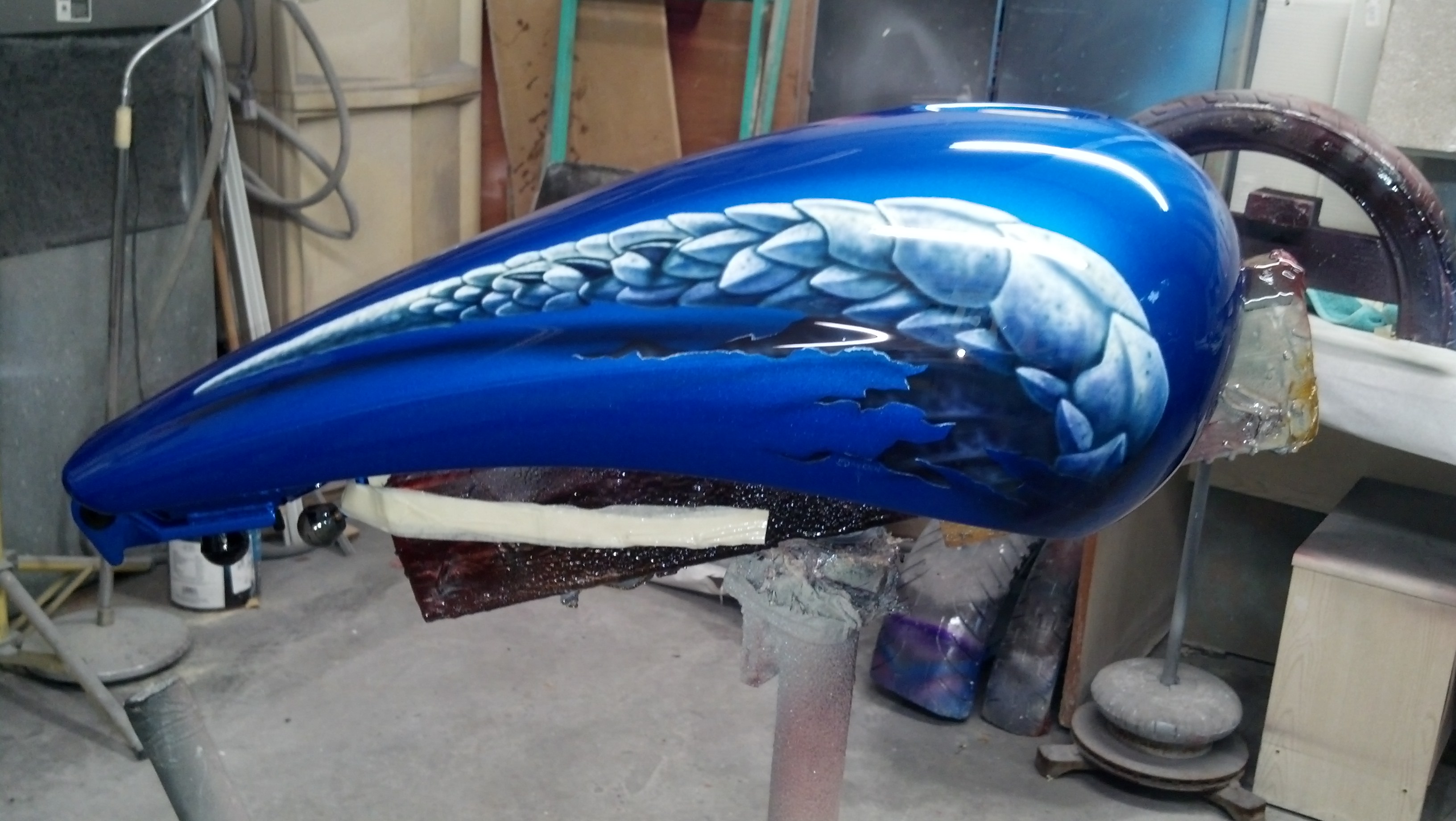 motorcycle tank with dragon wing